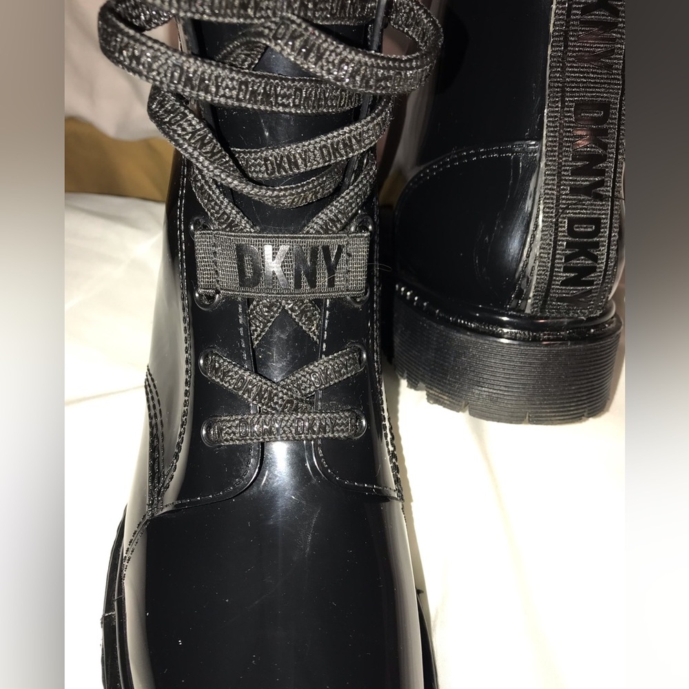 DKNY Boots size 10 Brand New